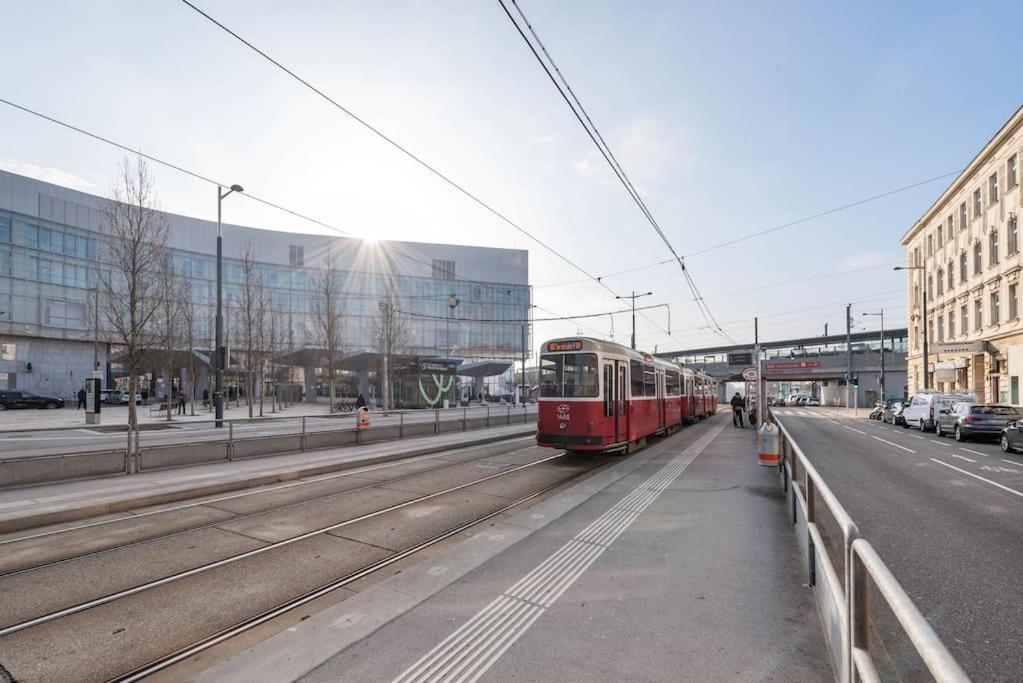 Cozy Apartment In Quiet Location, Fast Train Station 100M Away, Contactless Check-In Viena Exterior foto